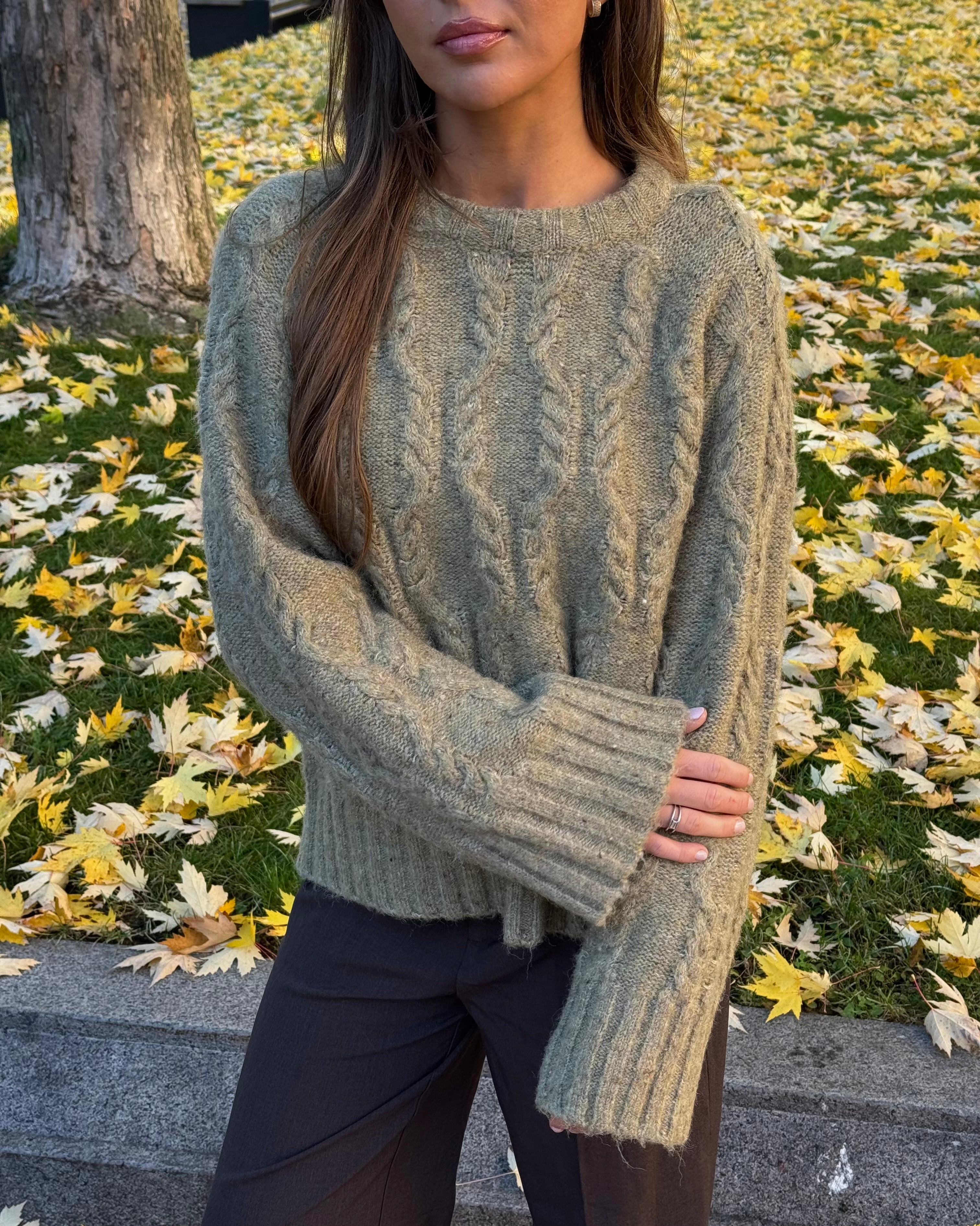 VMINGRID Pullover - Oil Green
